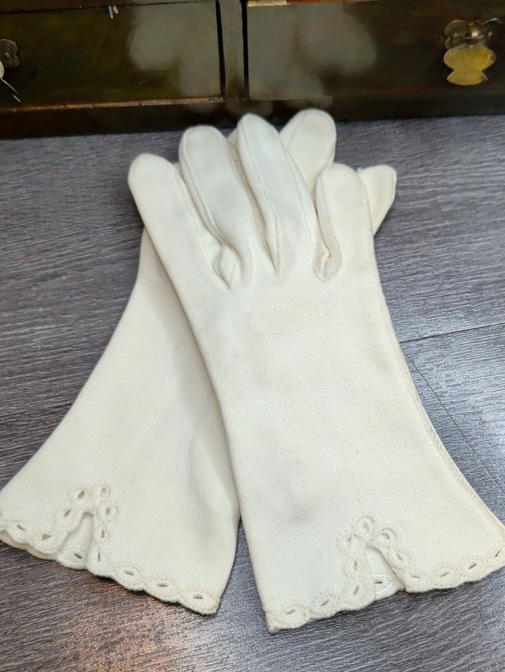 Vintage 1960s Selecta Dress Gloves Short White Cotton Formal Wedding SZ Small